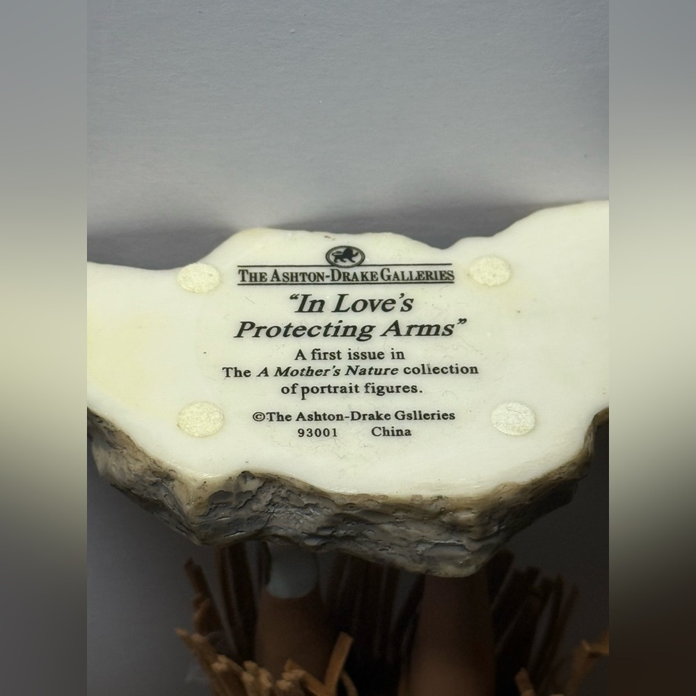 The Ashton Drake Galleries,A Mother's Nature Series,"In Love's Protecting Arms" - Picture 6 of 6